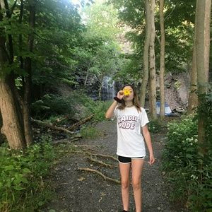 Meet your Posher, Kira